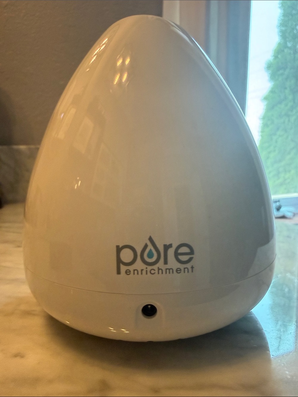 Pure Enrichment USB Aroma Diffuser Incl. Aroma Oil + Diffuser Pads + Charg Cord